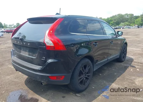 2010 Volvo Xc60 T6 z USA, uszkodzony, nr VIN YV4992DZ0A2024271